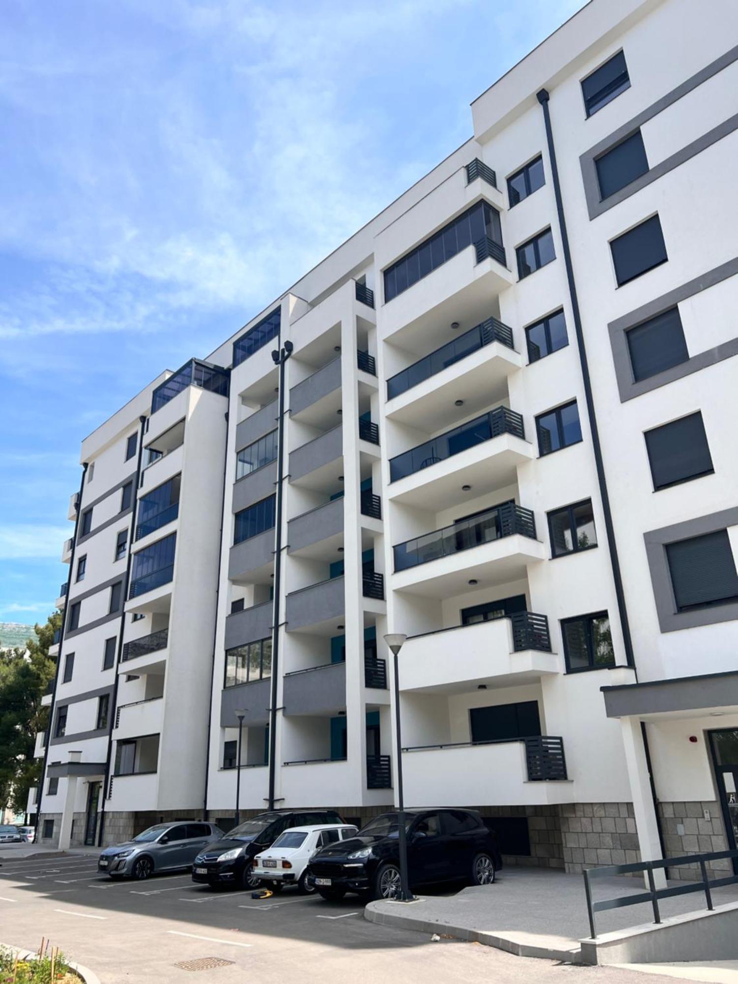 Lux Nina Apartment
